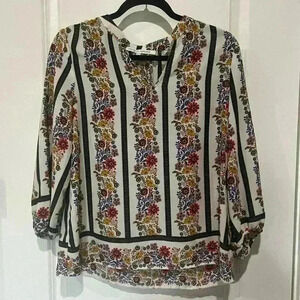 COLLECTIVE CONCEPTS BOHO LIGHTWEIGHT DARK FLORAL BLOUSE